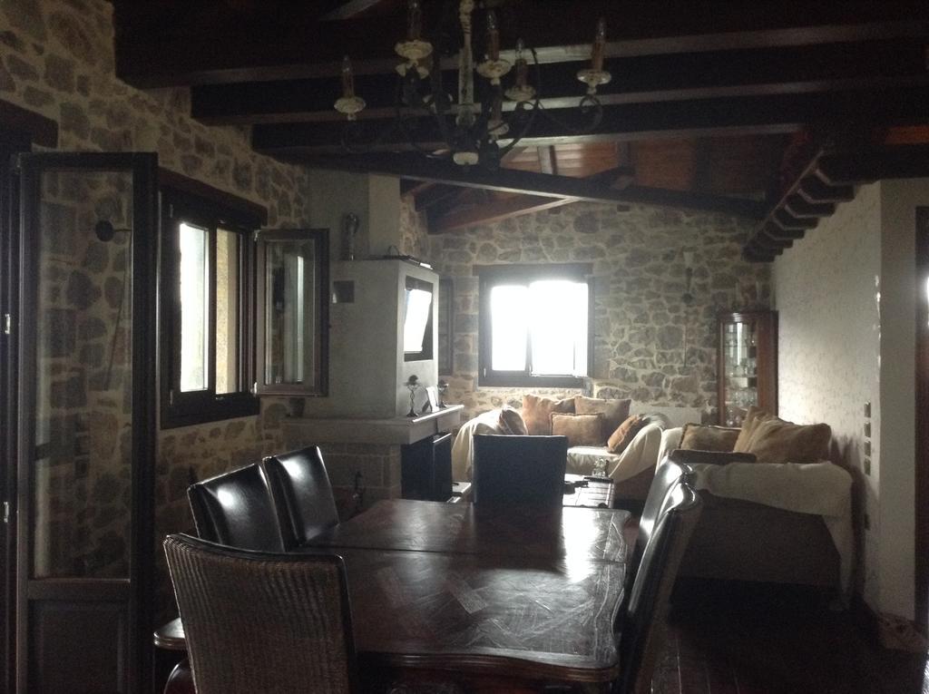 Mountain Villa Graviá Екстериор снимка
