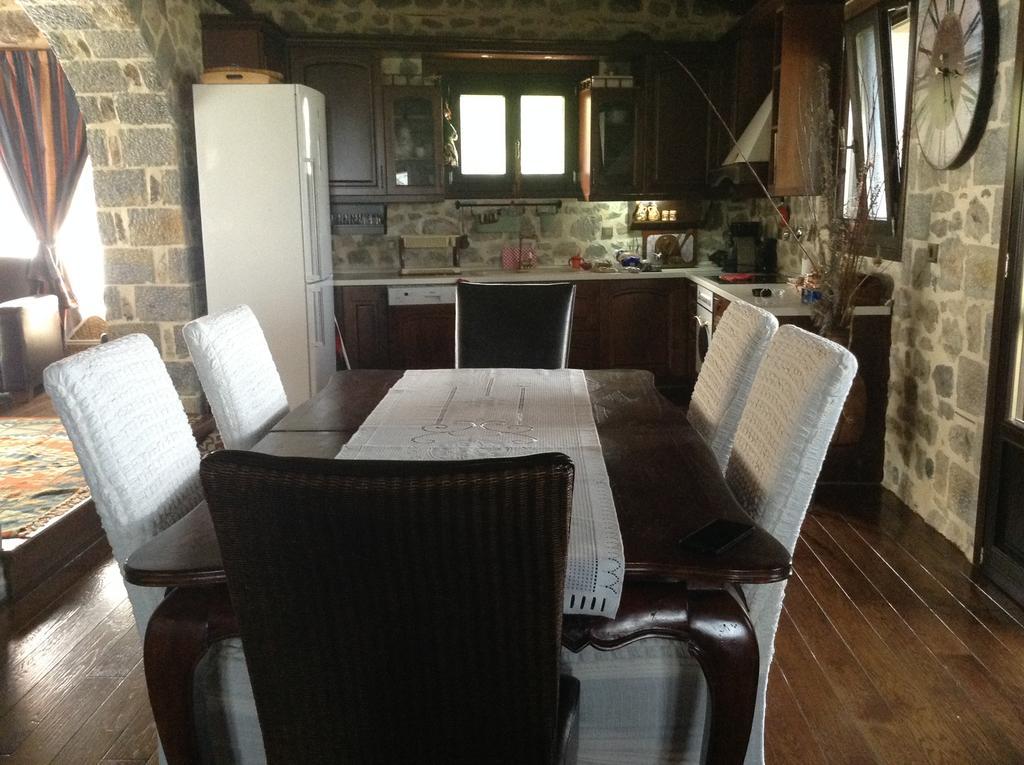 Mountain Villa Graviá Екстериор снимка